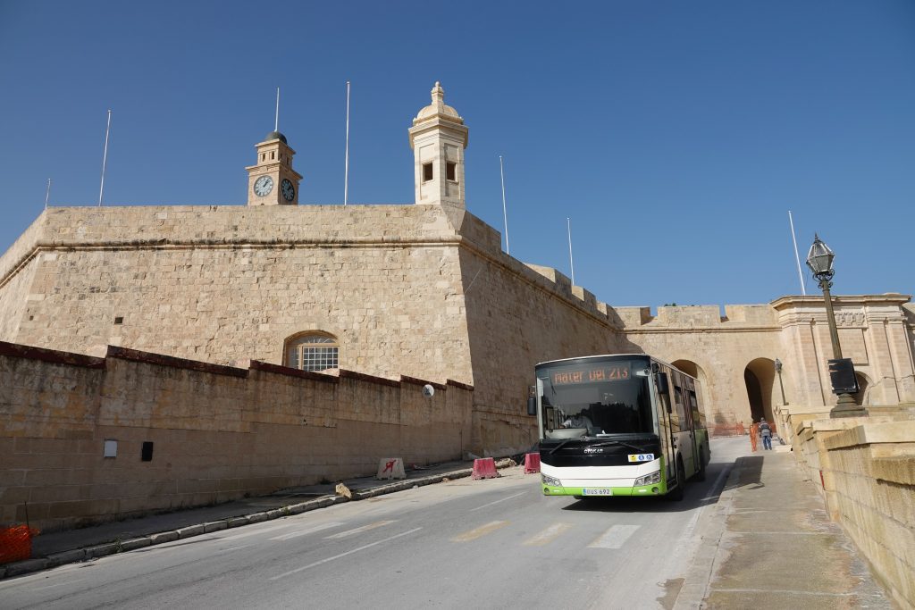 transporte público em Malta